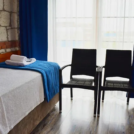 Aksu Hotell 2*